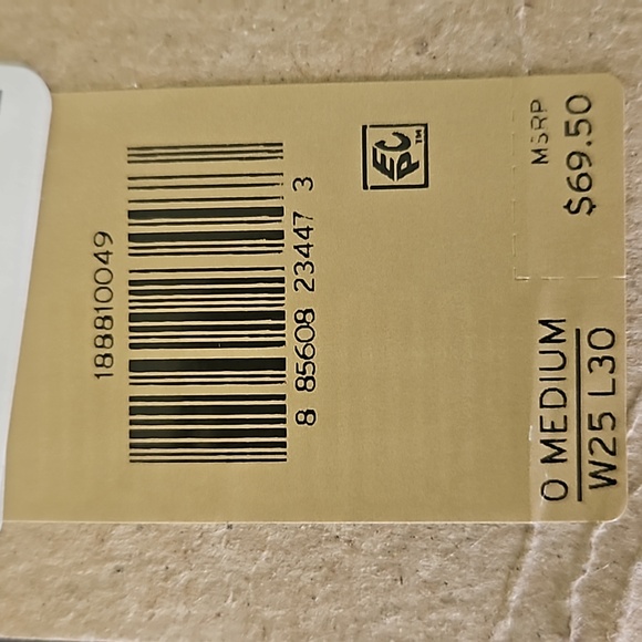 NWT Levi's 711 Skinny hypersoft black jeans women's size W25 L30 - Picture 6 of 6